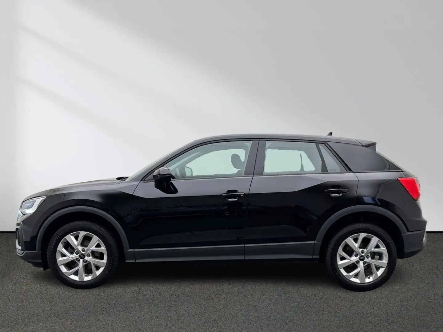 Audi Q2 35 TFSI MMI LED PDC Klima- und Komfortpaket Schwarz - 2