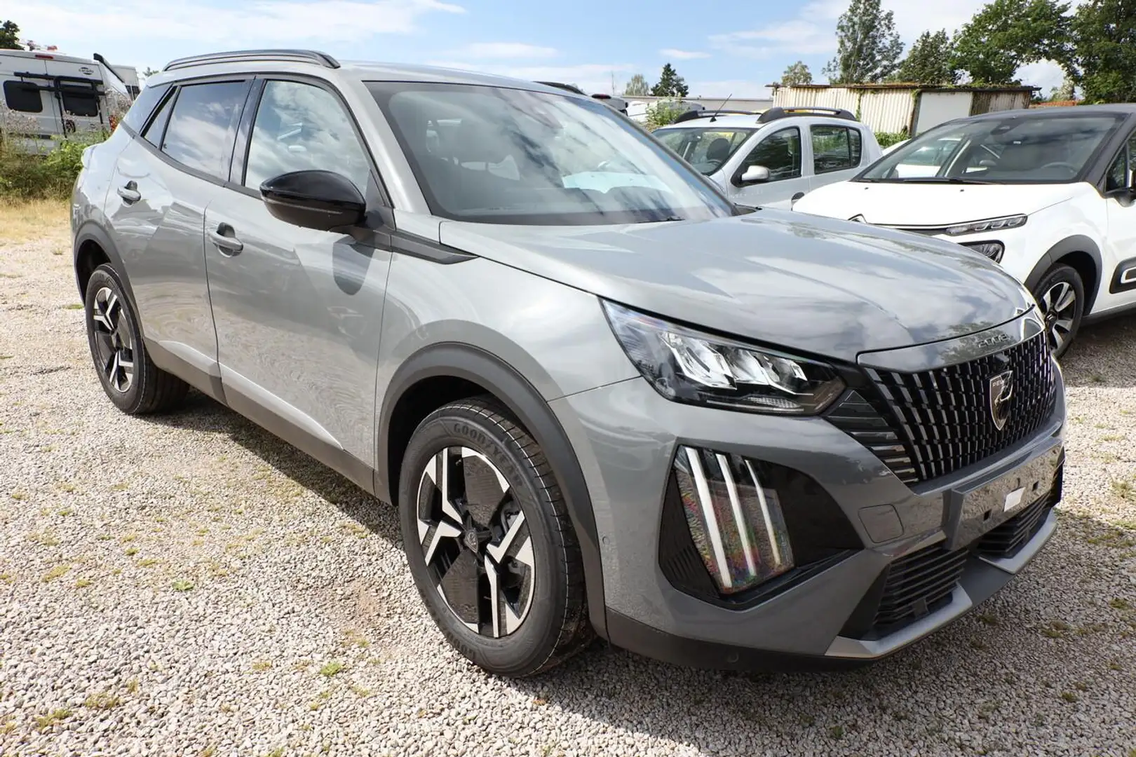 Peugeot 2008 Allure Hybrid Nav Keyl ACC 360° AWR SHZ BT 107 ... Grau - 2