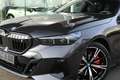 BMW i5 eDrive40 M Sport / Panoramadak / Trekhaak / Bowers Grijs - thumbnail 11