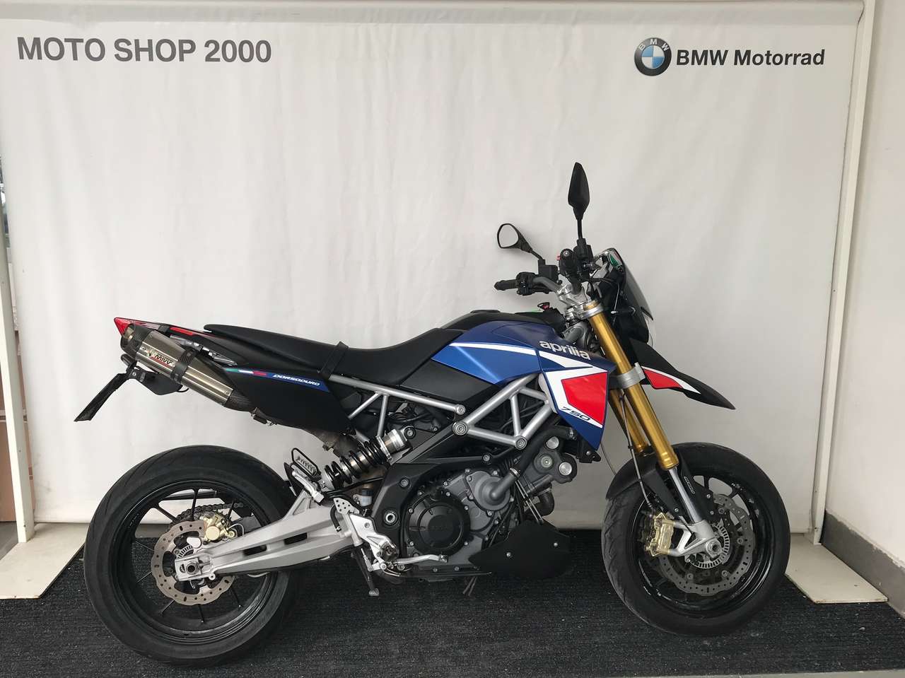 Aprilia Dorsoduro 750