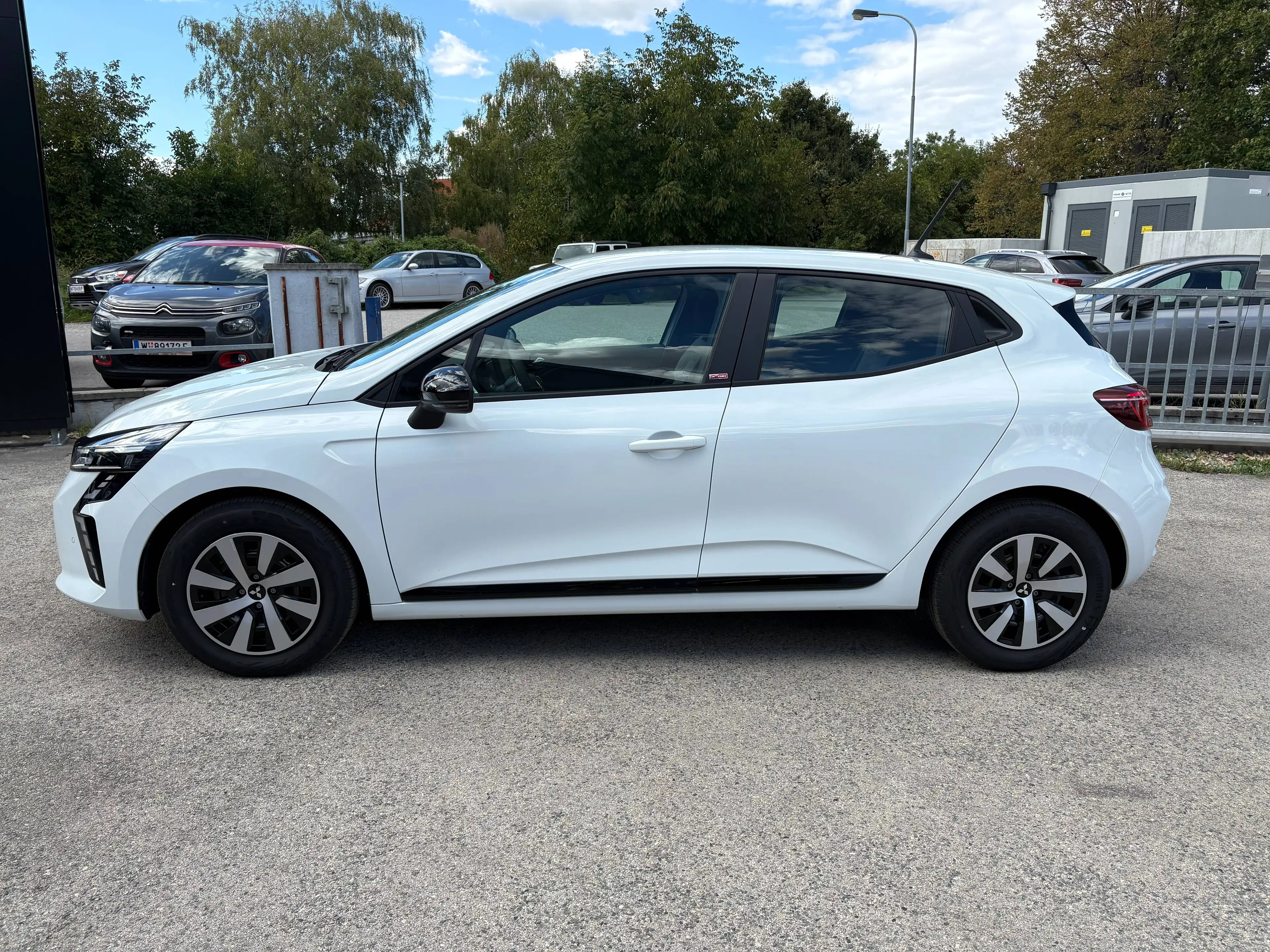 Mitsubishi Colt 1,0 MPI-T Invite — photo 2