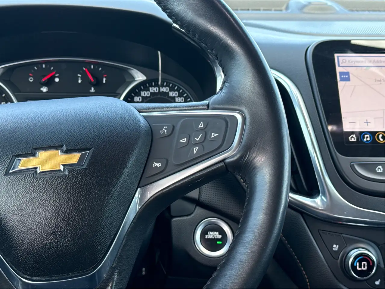 Chevrolet Equinox снимка Chevrolet Equinox