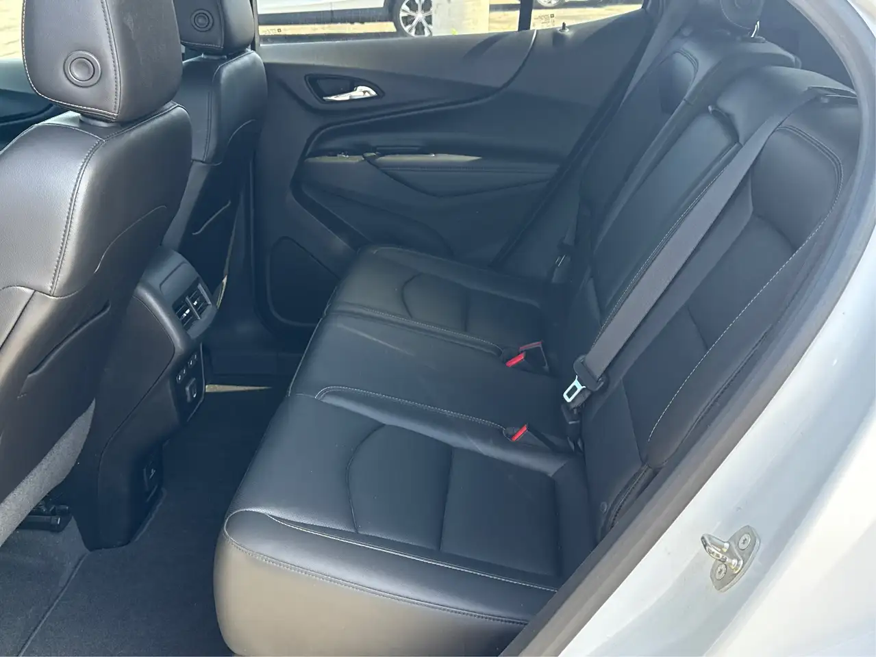 Chevrolet Equinox снимка Chevrolet Equinox