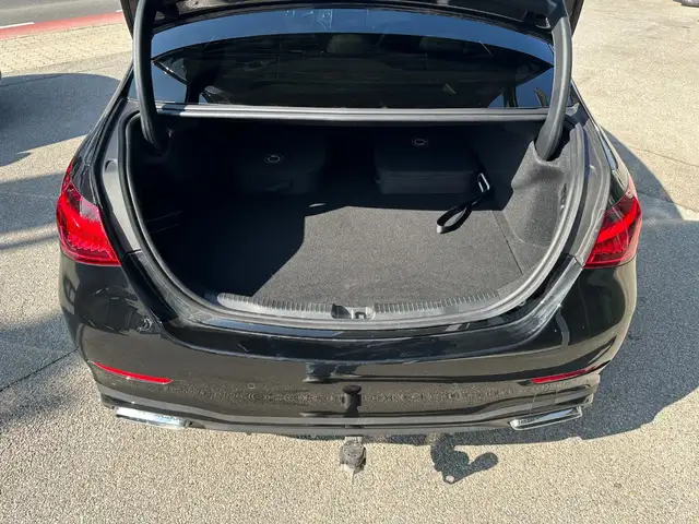 Mercedes-Benz C 300 de 4MATIC mit EQ Hybrid Technologie AMG Ansicht 7