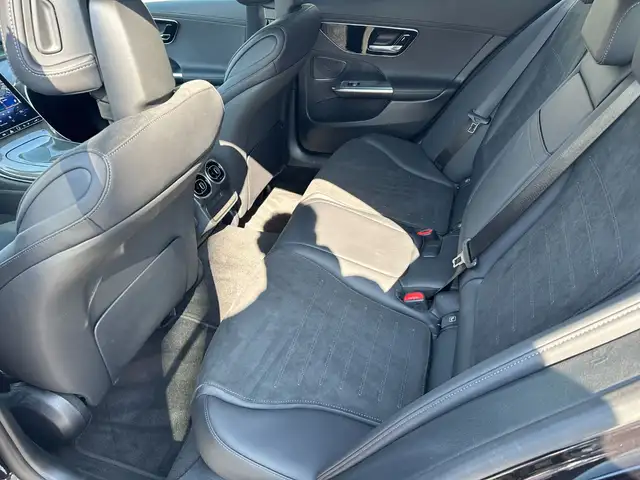 Mercedes-Benz C 300 de 4MATIC mit EQ Hybrid Technologie AMG Ansicht 11