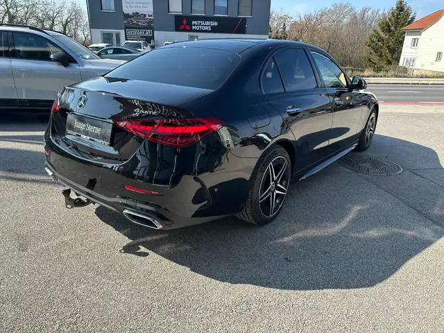 Mercedes-Benz C 300 de 4MATIC mit EQ Hybrid Technologie AMG Ansicht 5