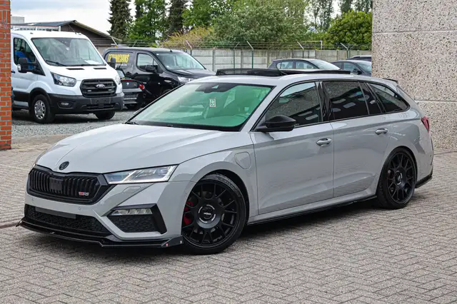 Skoda Octavia SOUND-SYSTEM*RS*PANORAMISCH-DAK*ELECT-KOFFER*STUUR+ZETELVERWARMING*