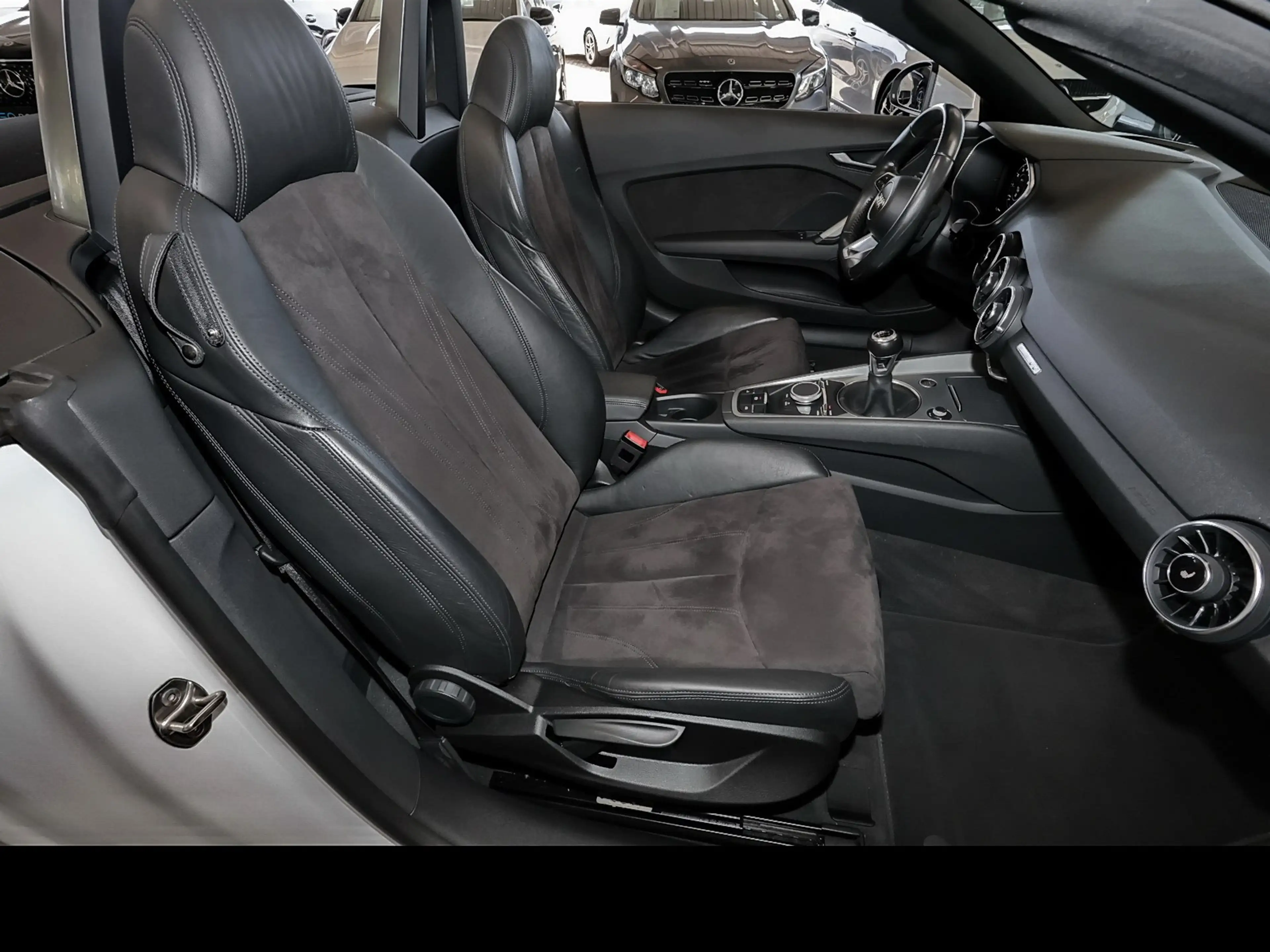 Audi TT 1.8 TFSI Roadster — photo 4