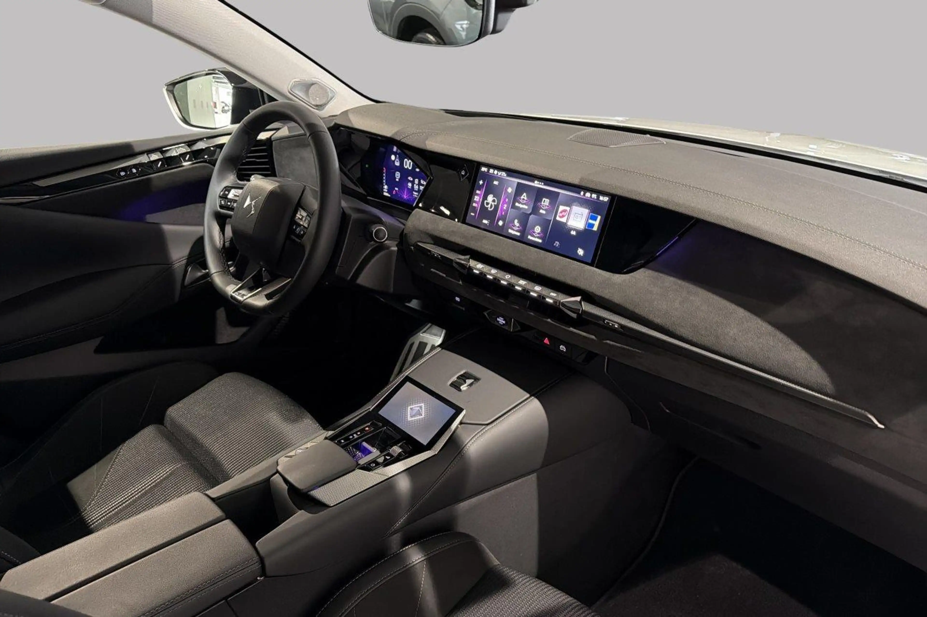 DS Automobiles DS 4 Etoile 1.5 BlueHDi EAT8 — photo 8