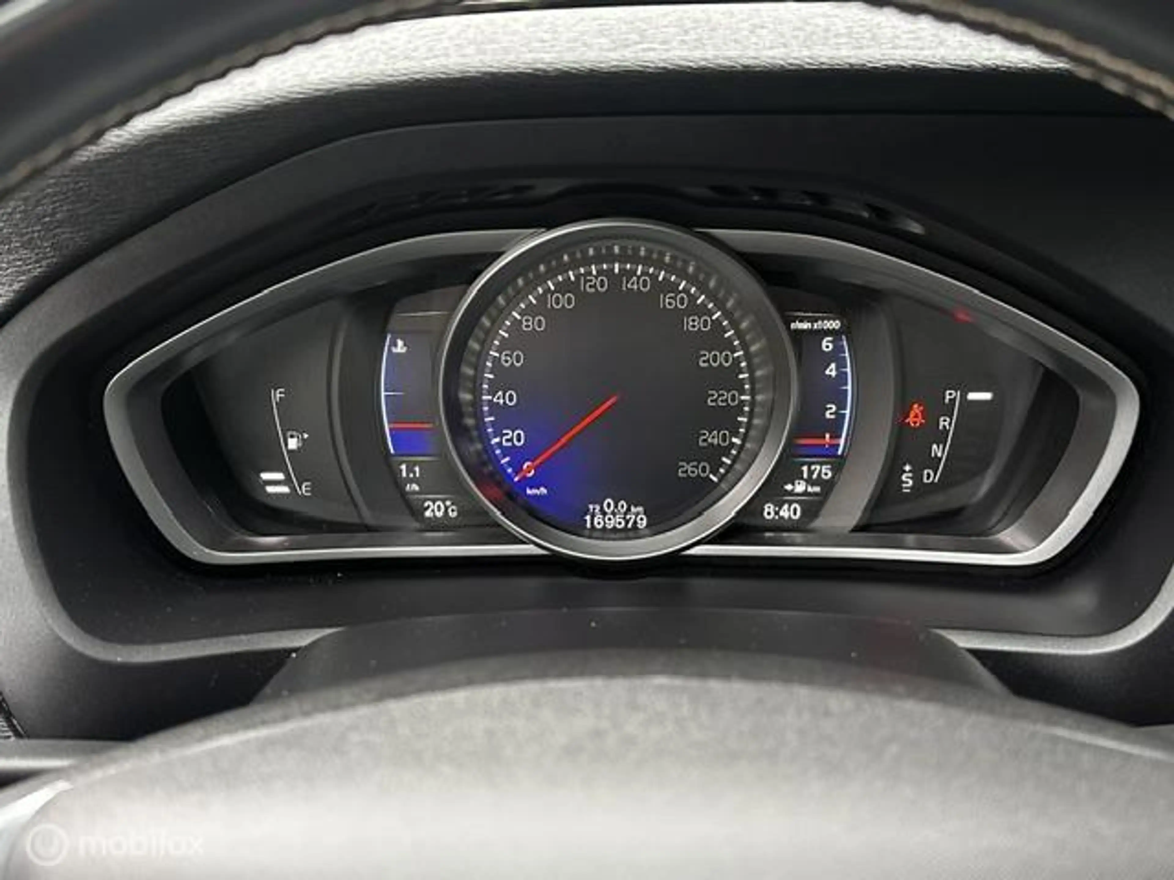 Volvo V40 2.0 T4 R-Design / Panoramadak / Vol leder — photo 8