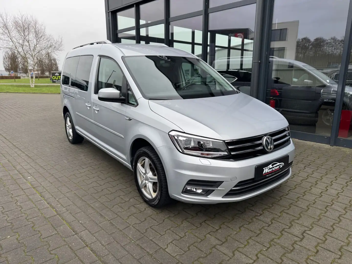Volkswagen Caddy Maxi 1,4TSI Highline BMT-Navi-7 Sitze-AHK Argent - 2