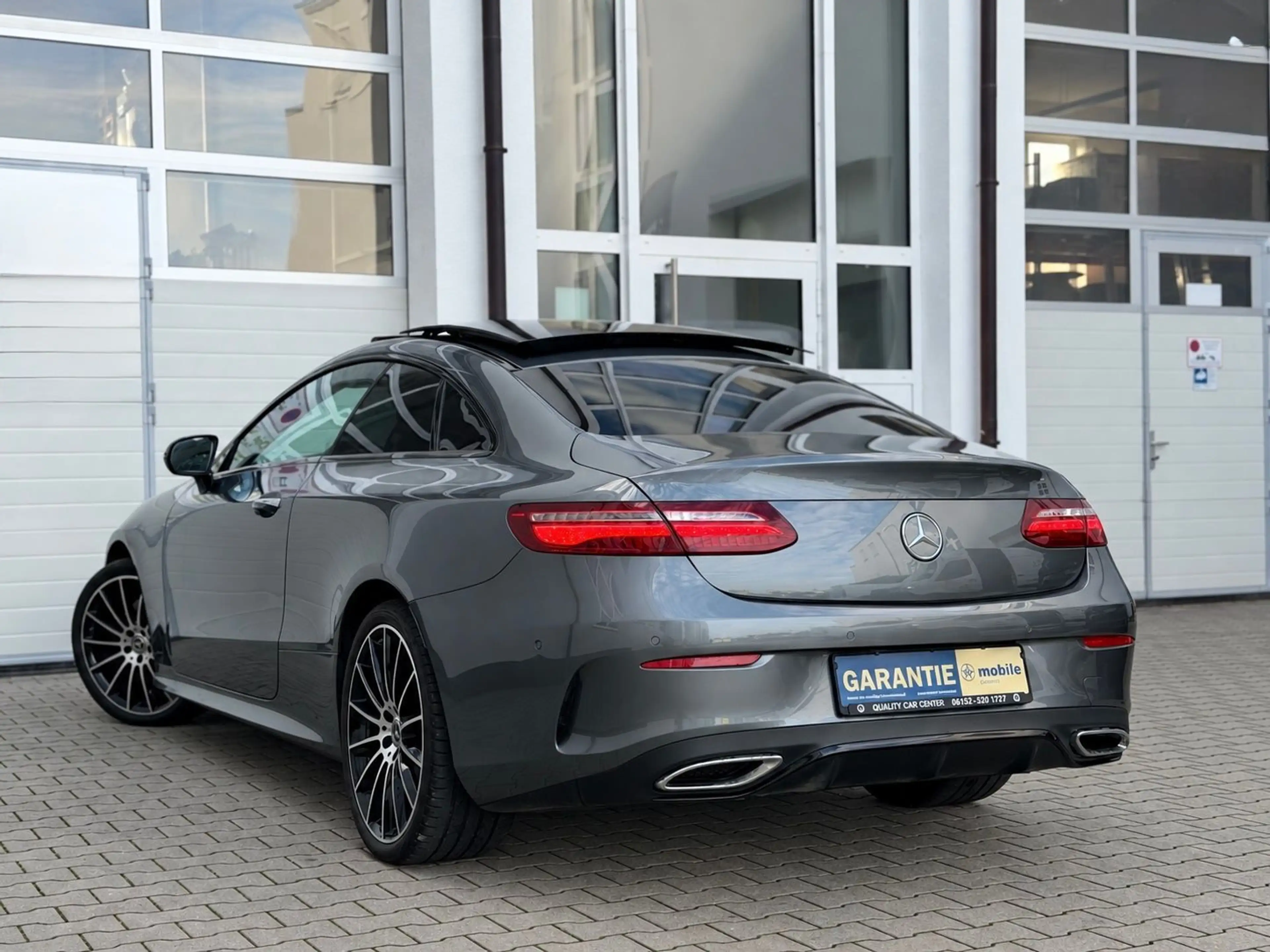 Mercedes-Benz E 220 Coupe 9G AMG NIGHT*PANO*SPUR*MEMORY*KAMERA — photo 4