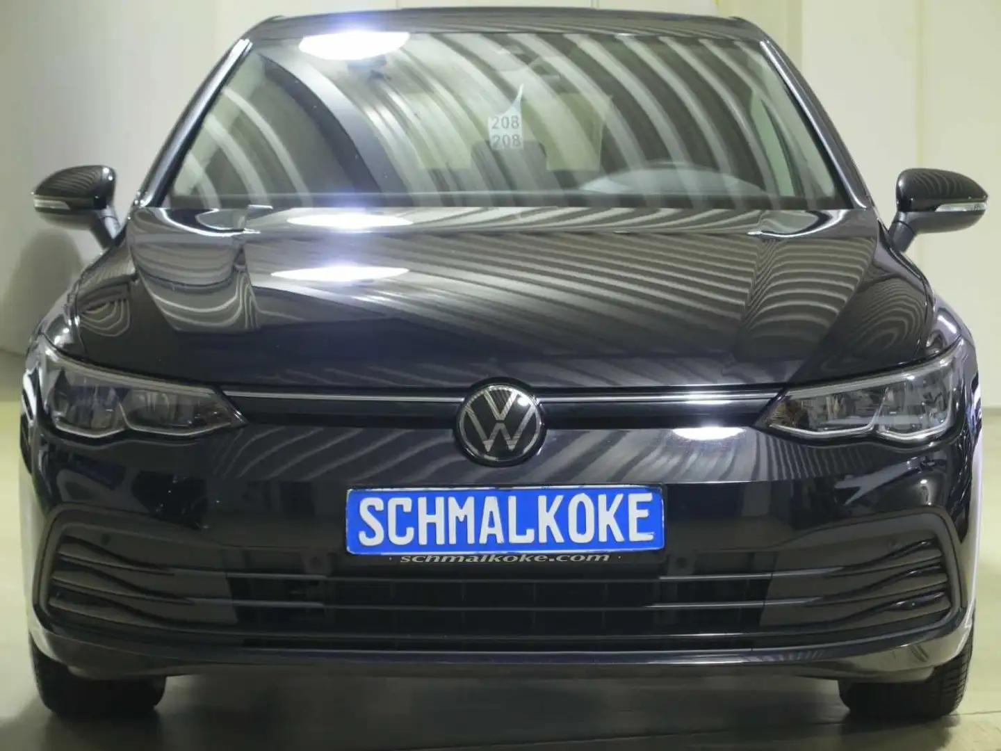 Volkswagen Golf VIII 2.0 TDI SCR DSG7 Life Navi ACC DAB Negru - 1