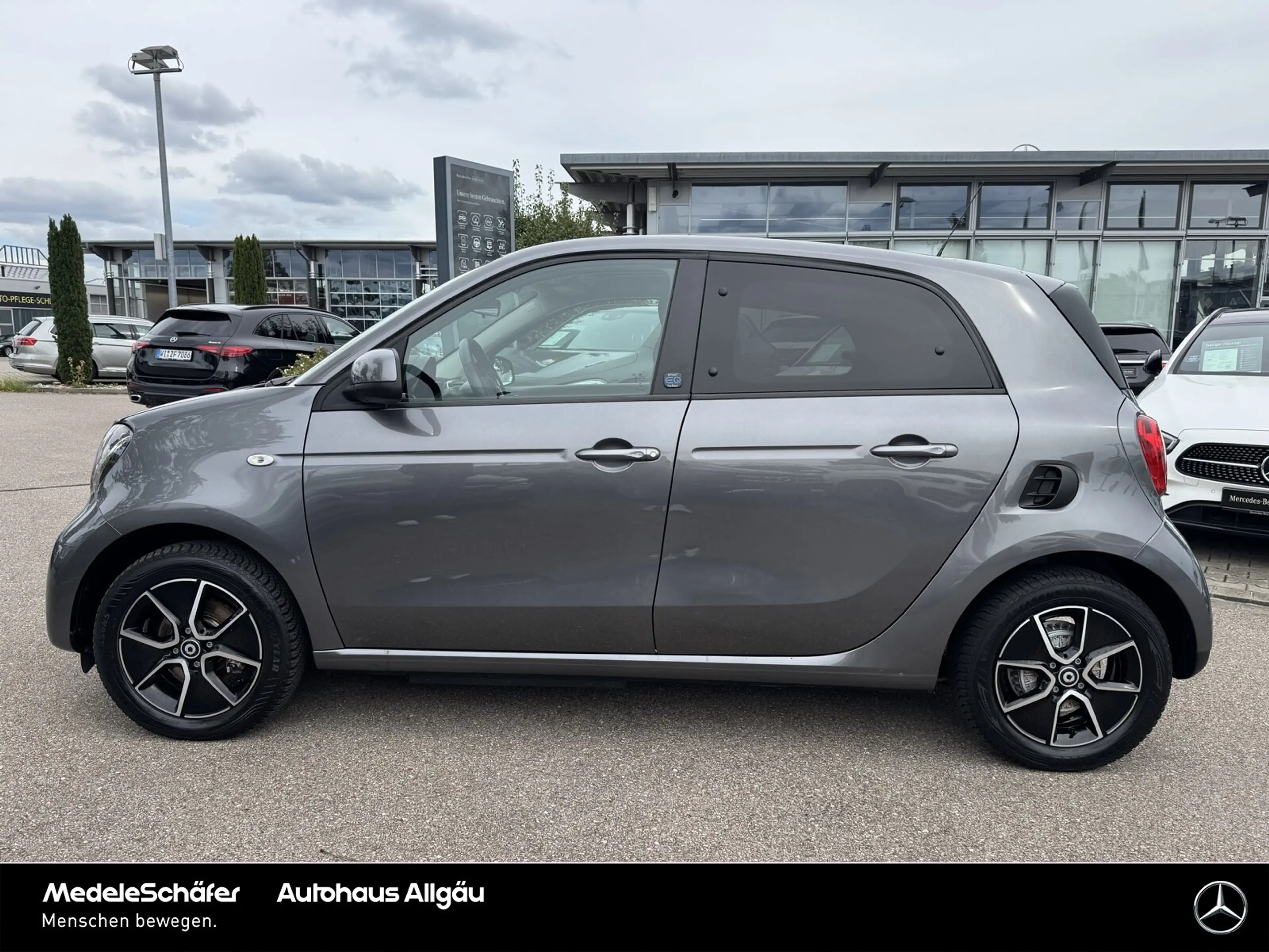 smart forFour forfour EQ passion Ganzjahresreifen Kam Lenkheiz — photo 4