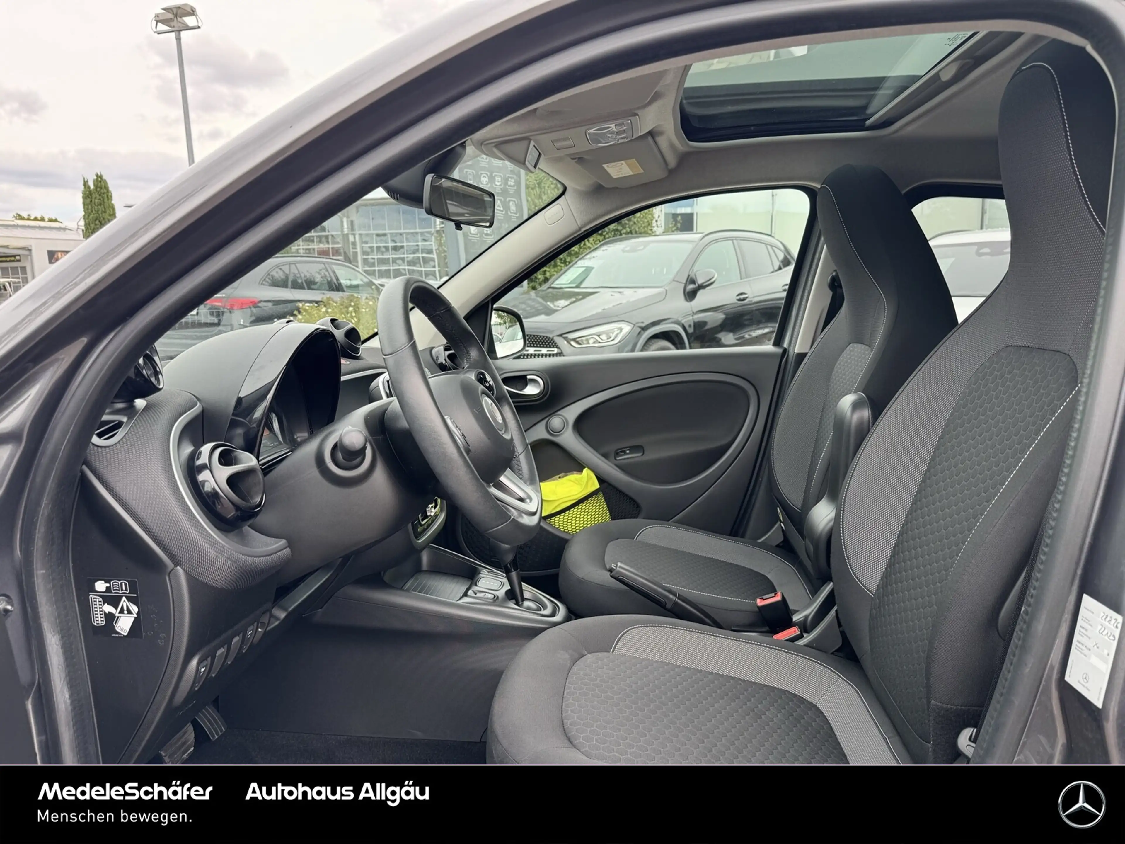 smart forFour forfour EQ passion Ganzjahresreifen Kam Lenkheiz — photo 8