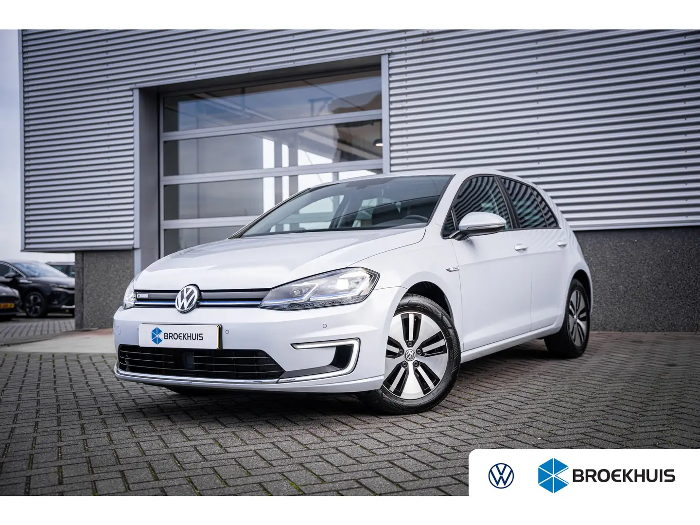 Volkswagen e-Golf | Airco (automatisch) | Apple Carplay/Android Auto Weiß - 1