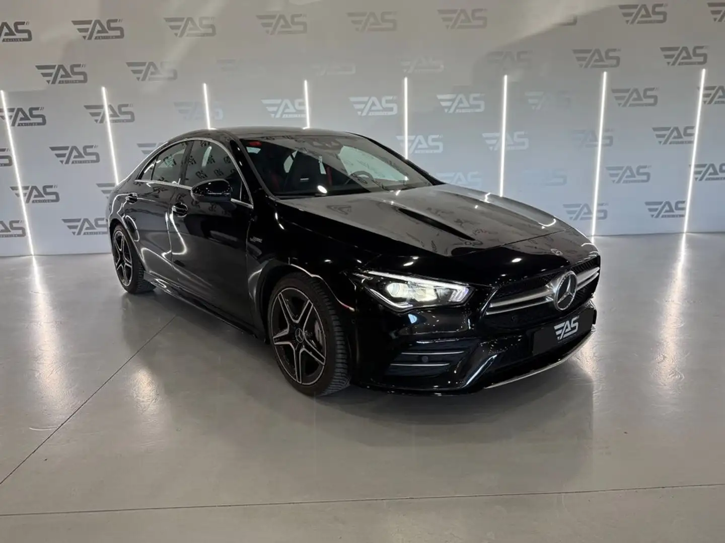 Mercedes-Benz CLA 35 AMG Mercedes-AMG 4Matic+ Schwarz - 2