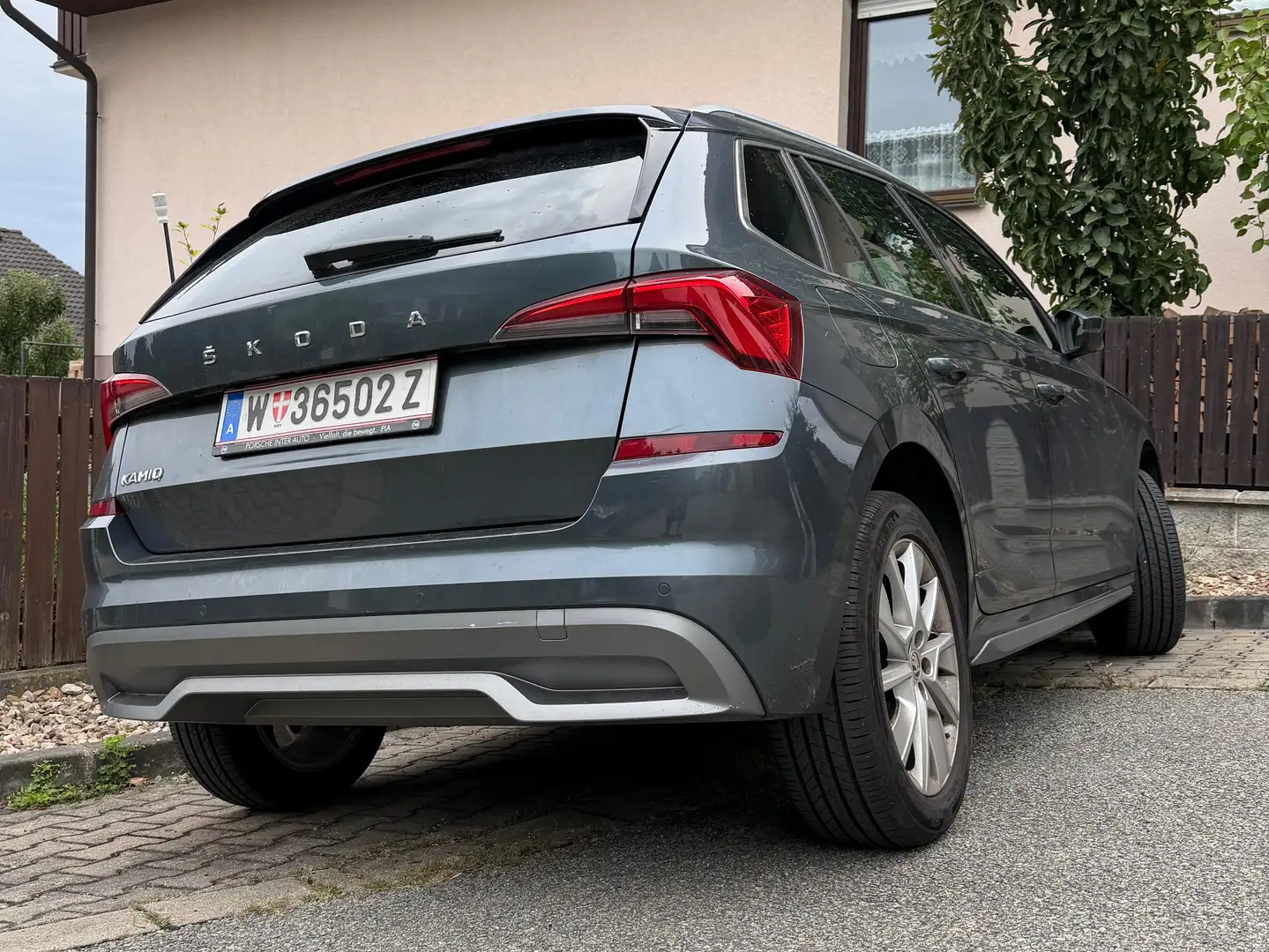 Skoda Kamiq Kamiq 1,6 TDI Active Active Grau - 2