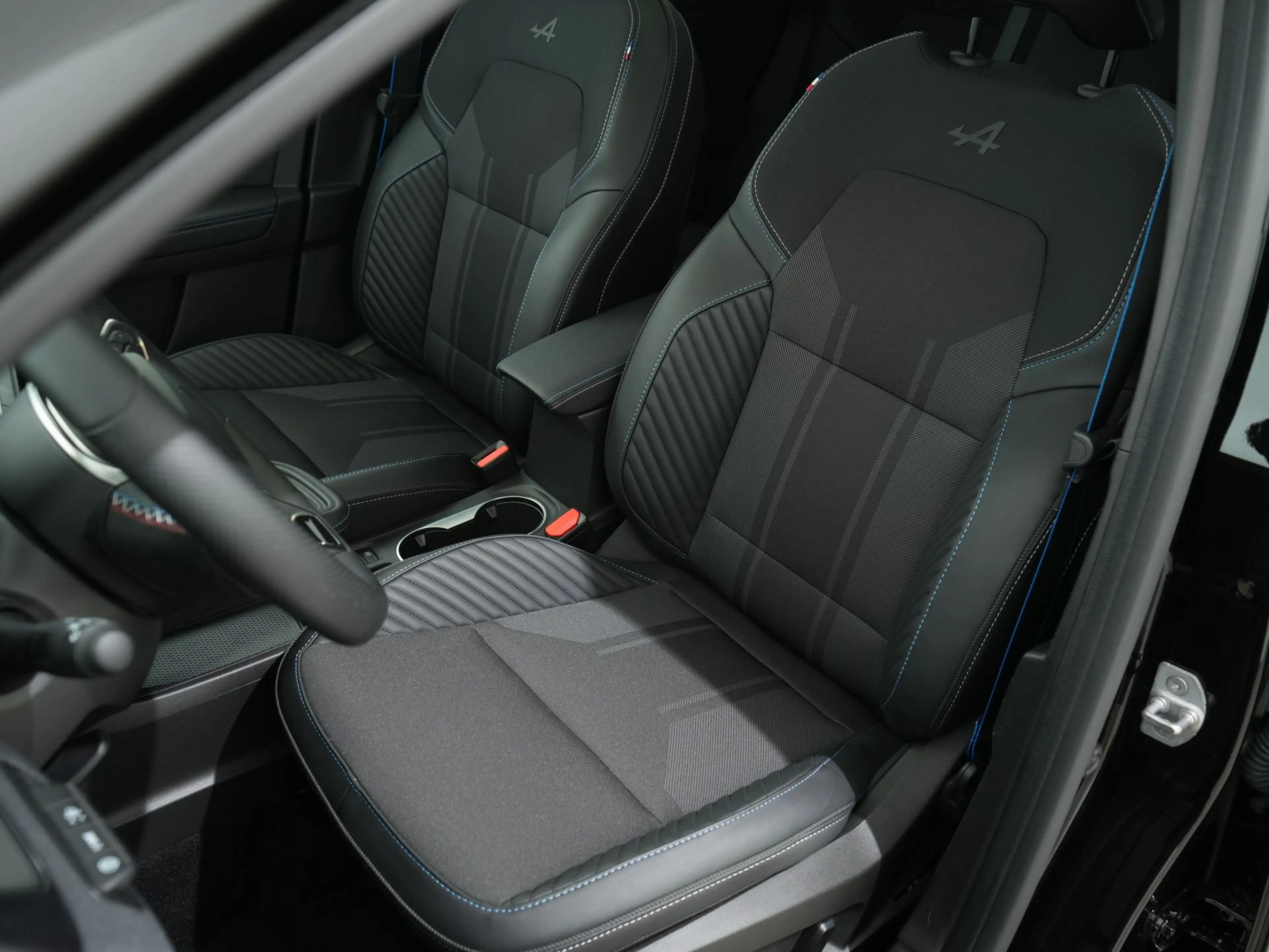 Renault Symbioz 1.8 E-TECH FULL HYBRID 160PK ESPRIT ALPINE | Panor — photo 25