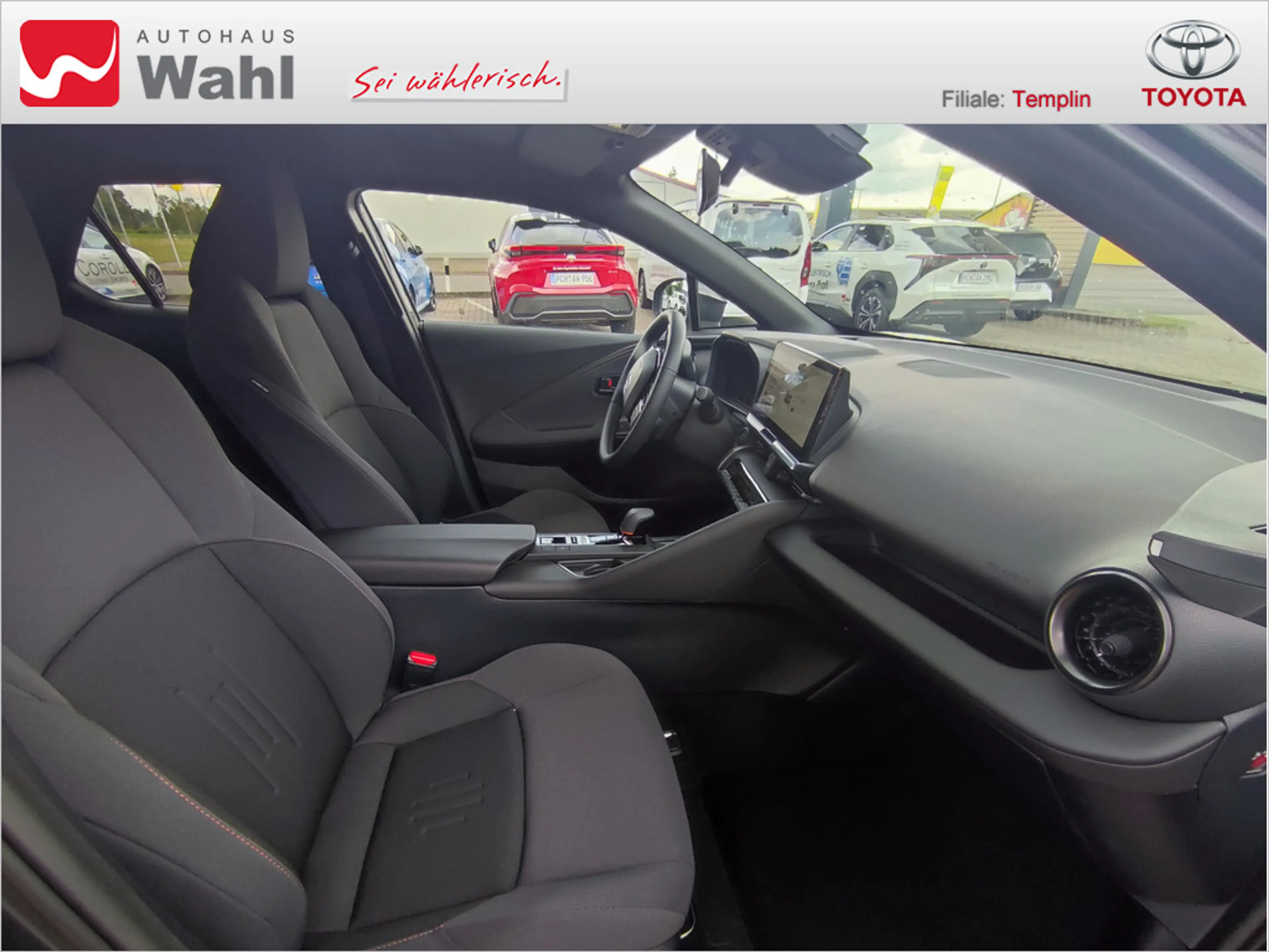 Toyota C-HR 2.0 Plug-In Hybrid FWD Teamplayer LED — photo 8