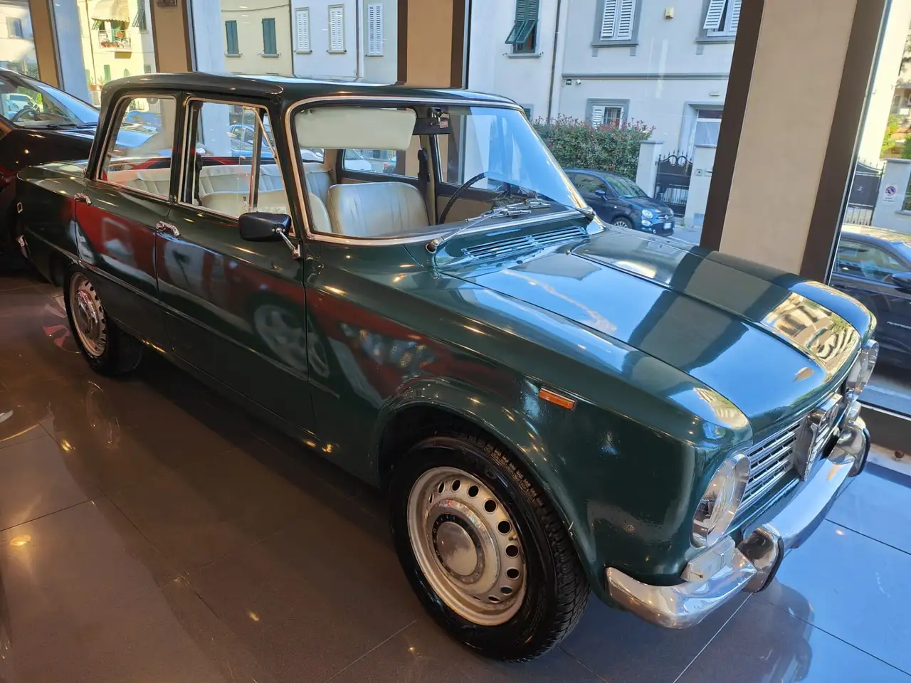 Alfa Romeo Giulia 1300, foto 7