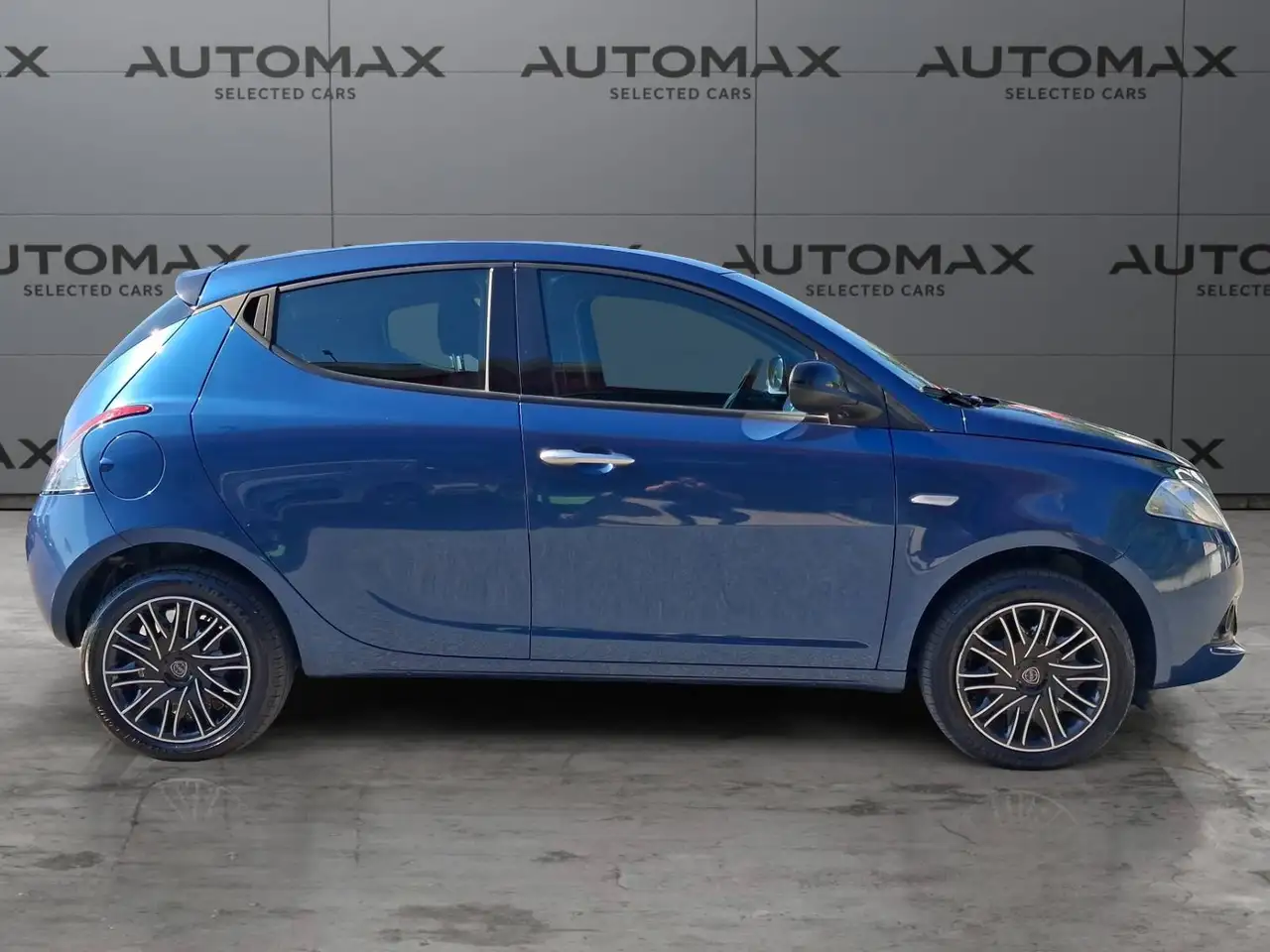 Lancia Ypsilon 2023 — фото 7