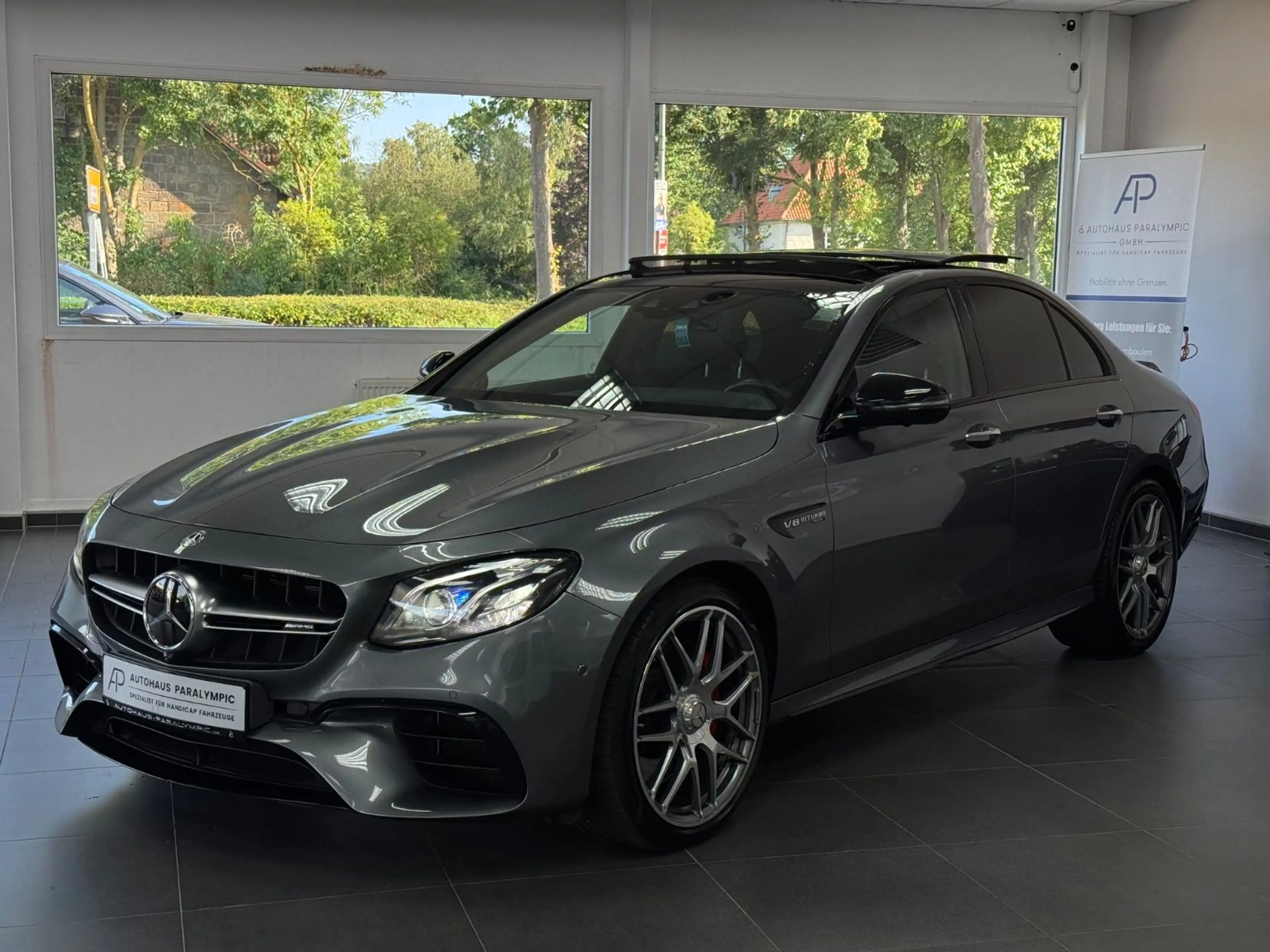 Mercedes-Benz E 63 AMG E 63 S AMG 4Matic+ PANO BURM HUD NIGHT 360* — photo 3