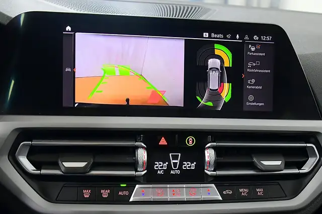 BMW 3 Series view 5