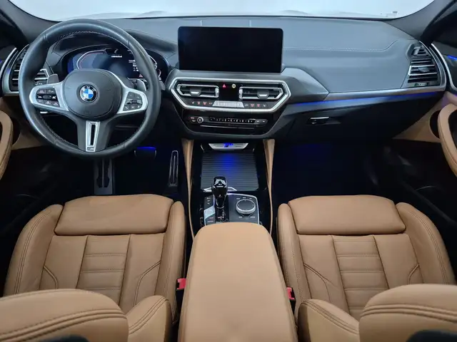 BMW X4 view 9