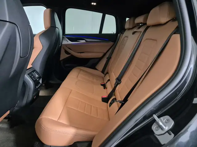 BMW X4 view 8
