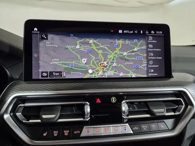 BMW X4 view 12