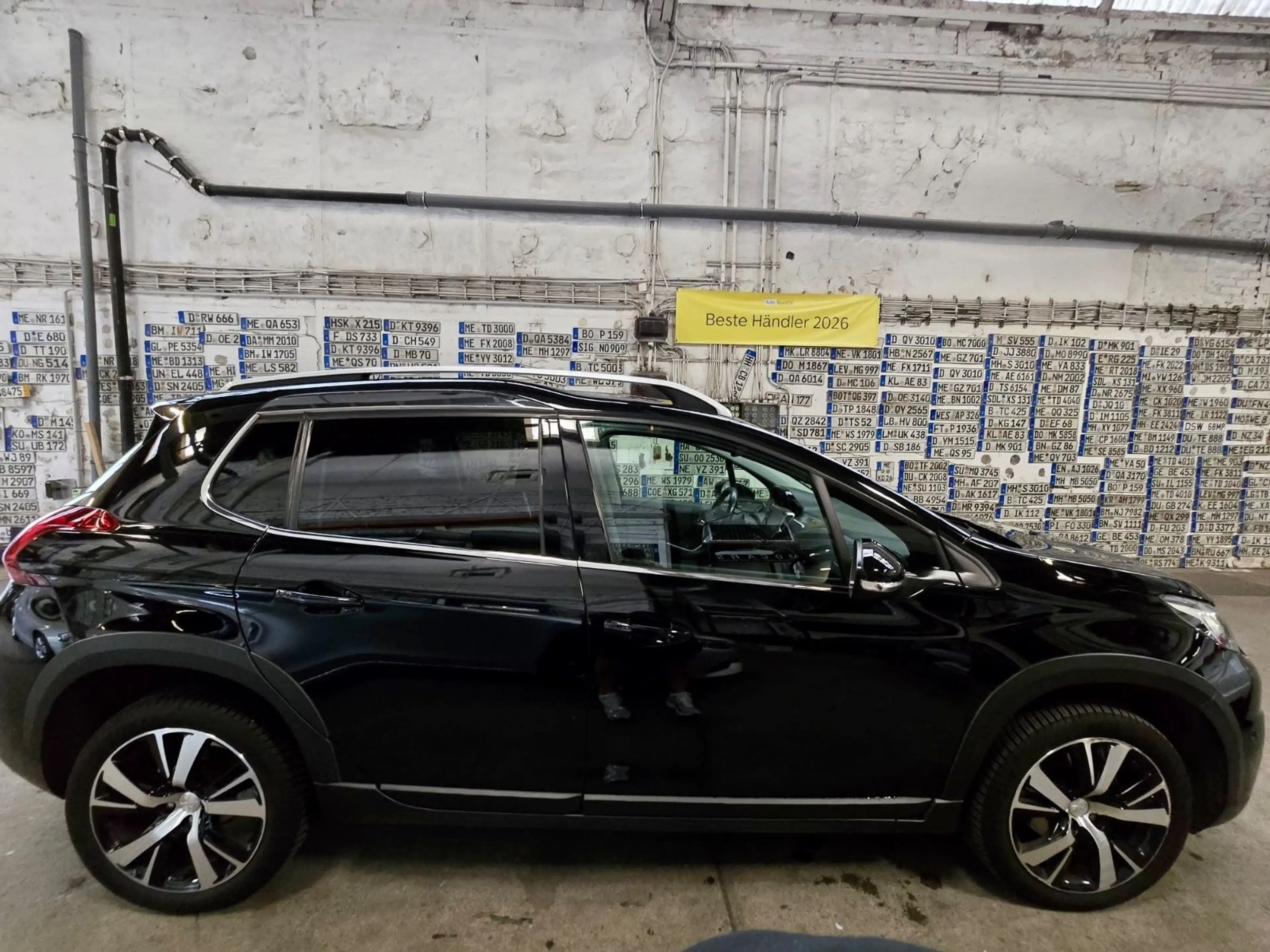 Peugeot 2008 Allure *Panorama*Navi*Top* — photo 6