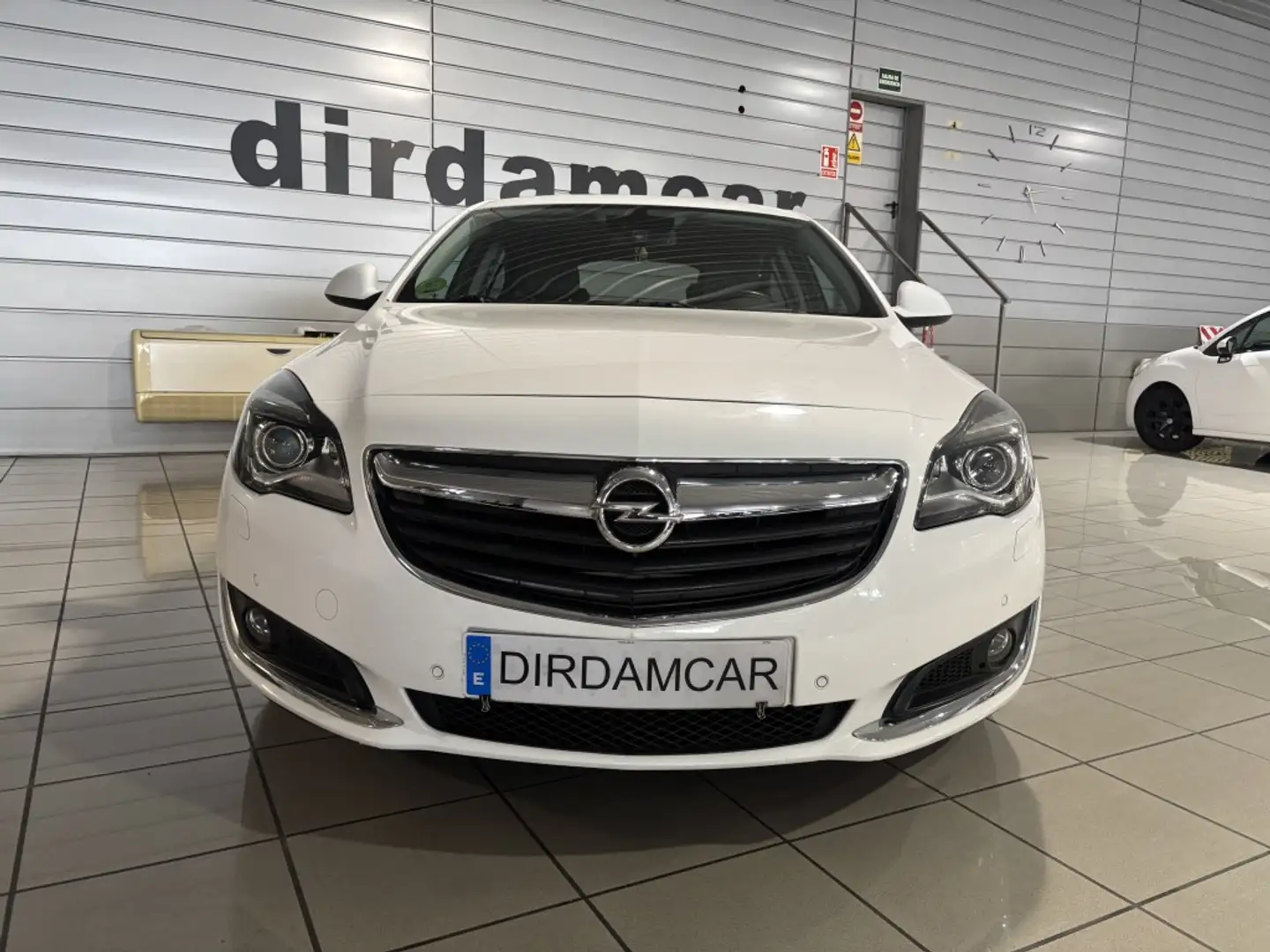 Opel Insignia 1.6CDTI ecoF. S&S Excellence 136 Weiß - 2