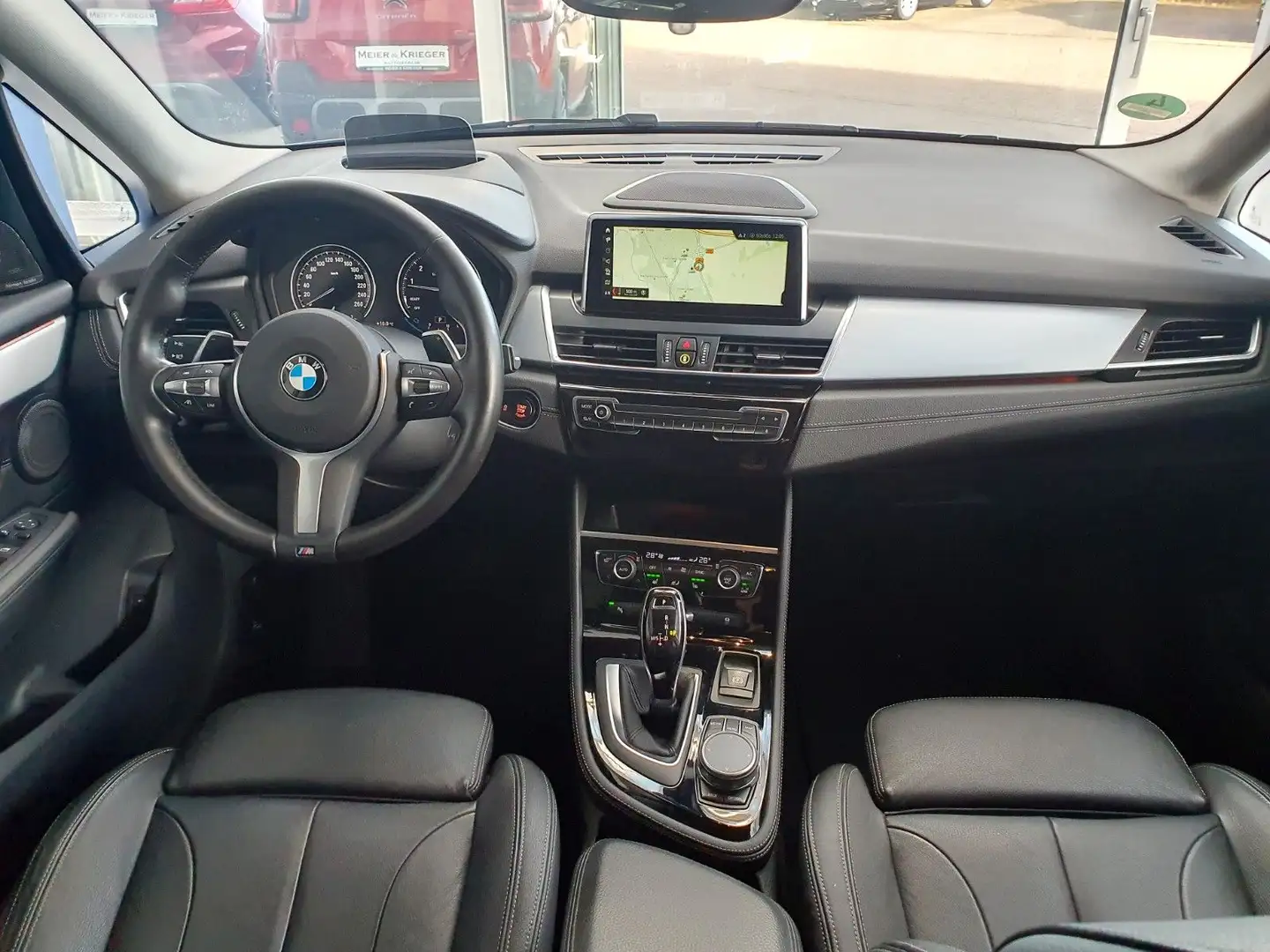 BMW 220 i Active Tourer Luxury Line Aut/Leder/HuD Beige - 2