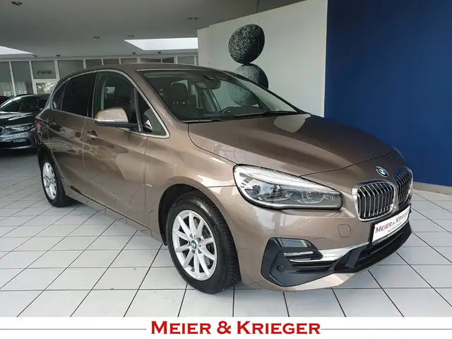 BMW 220 i Active Tourer Luxury Line Aut/Leder/HuD