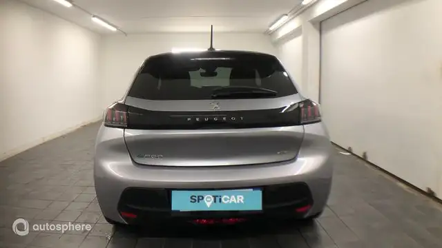 Peugeot E-208 view 6