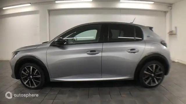Peugeot E-208 view 8