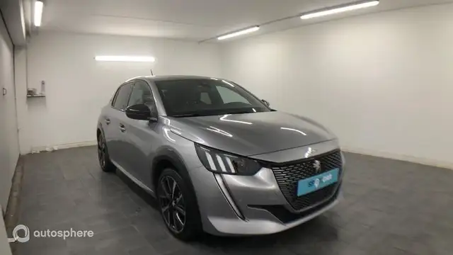 Peugeot E-208 view 3