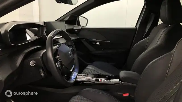 Peugeot E-208 view 12