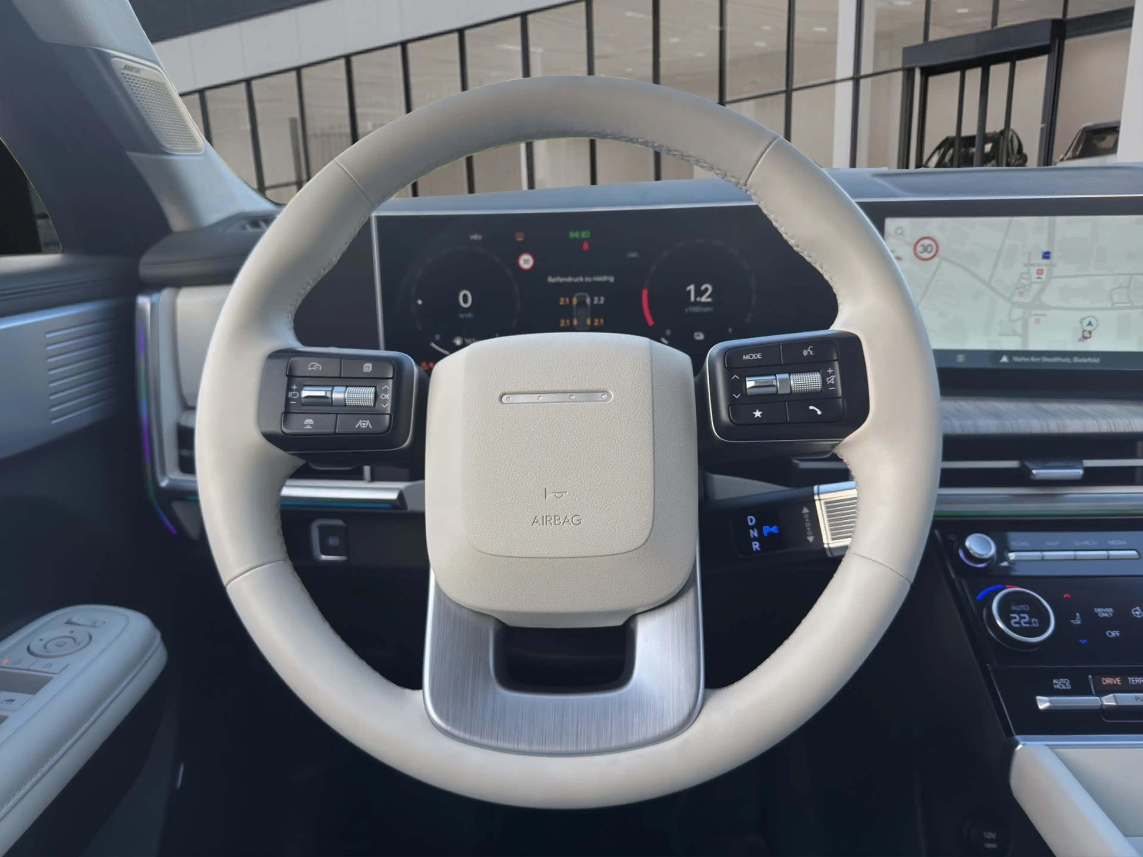 Hyundai SANTA FE Plug-In-Hybrid 1.6 T-GDi Signature NSCC/VIRTUAL... — photo 14