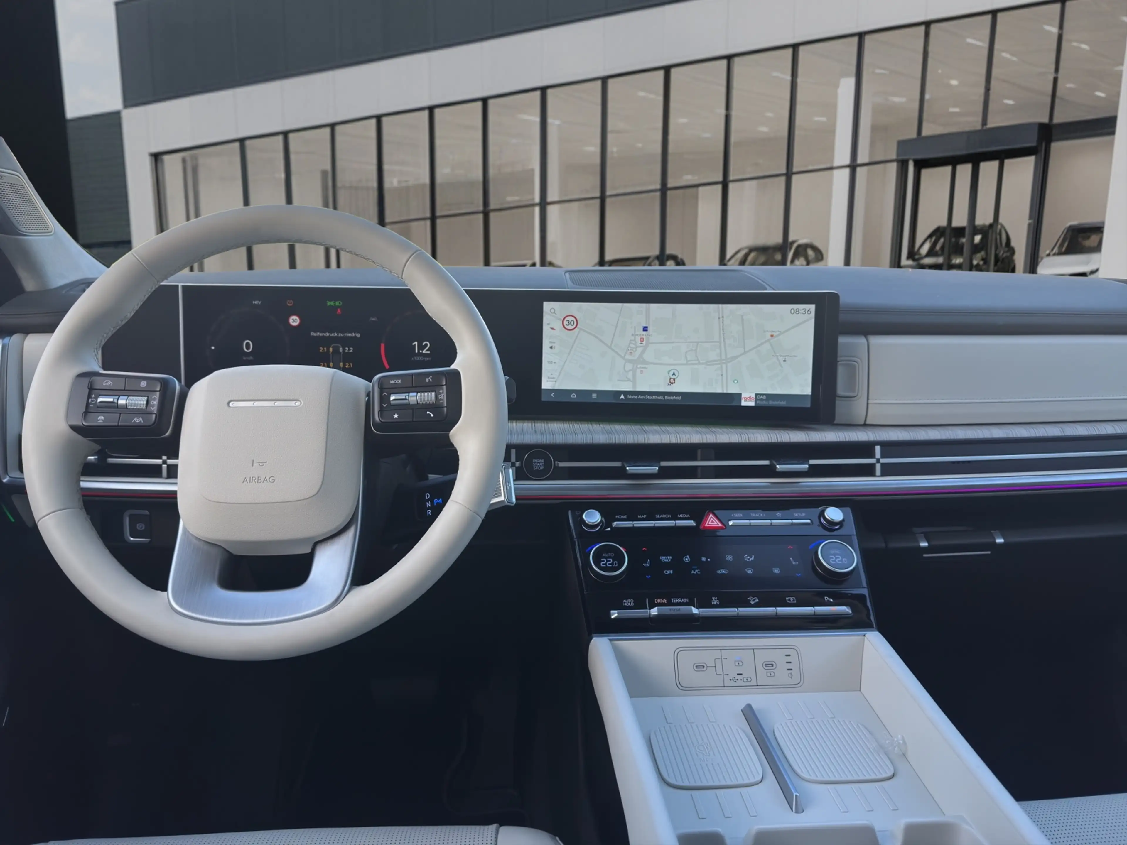 Hyundai SANTA FE Plug-In-Hybrid 1.6 T-GDi Signature NSCC/VIRTUAL... — photo 13