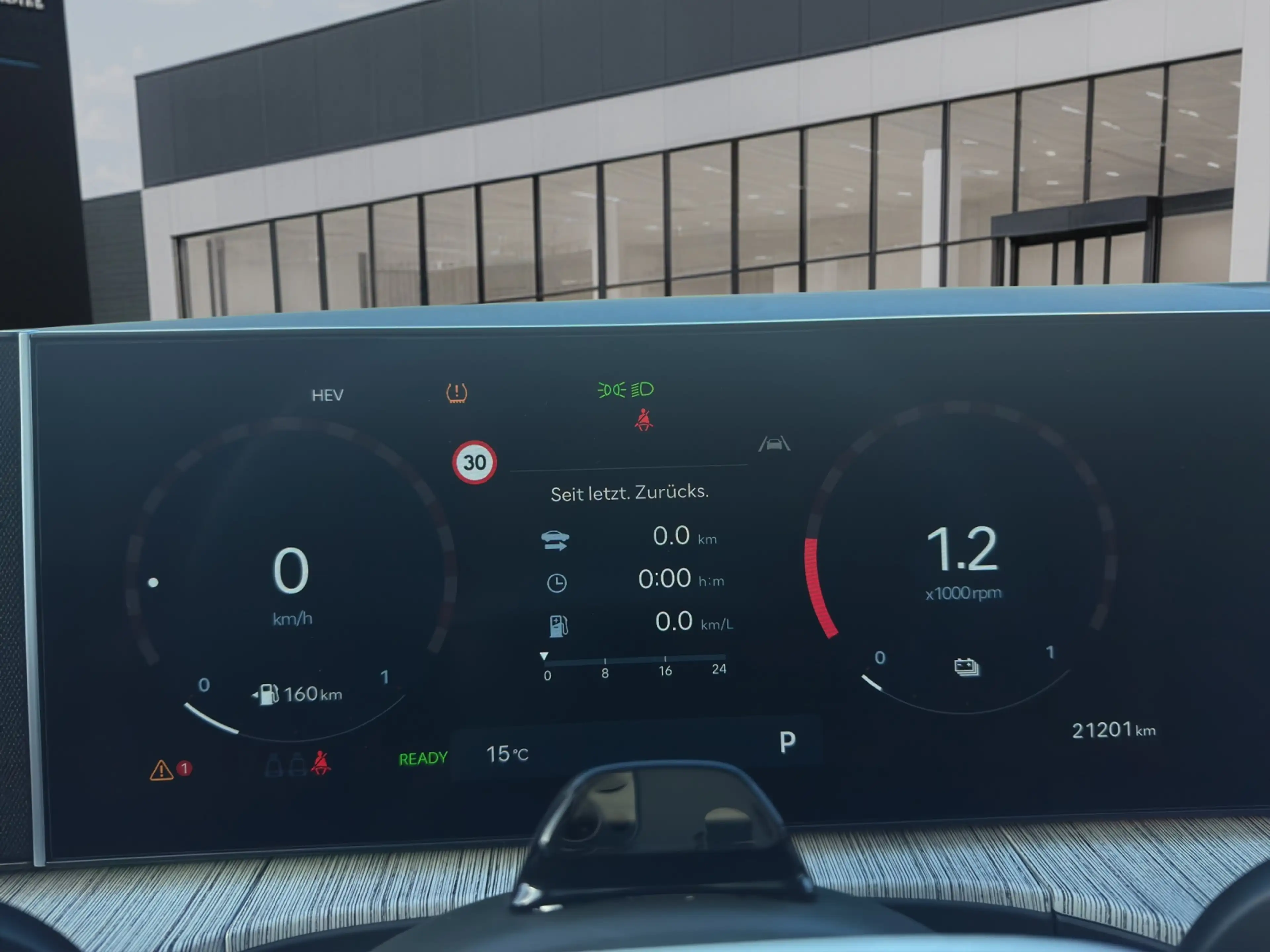 Hyundai SANTA FE Plug-In-Hybrid 1.6 T-GDi Signature NSCC/VIRTUAL... — photo 15