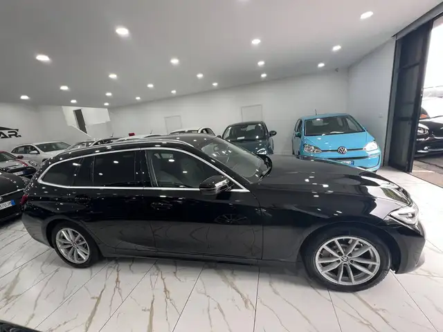 BMW 3 Series view 7