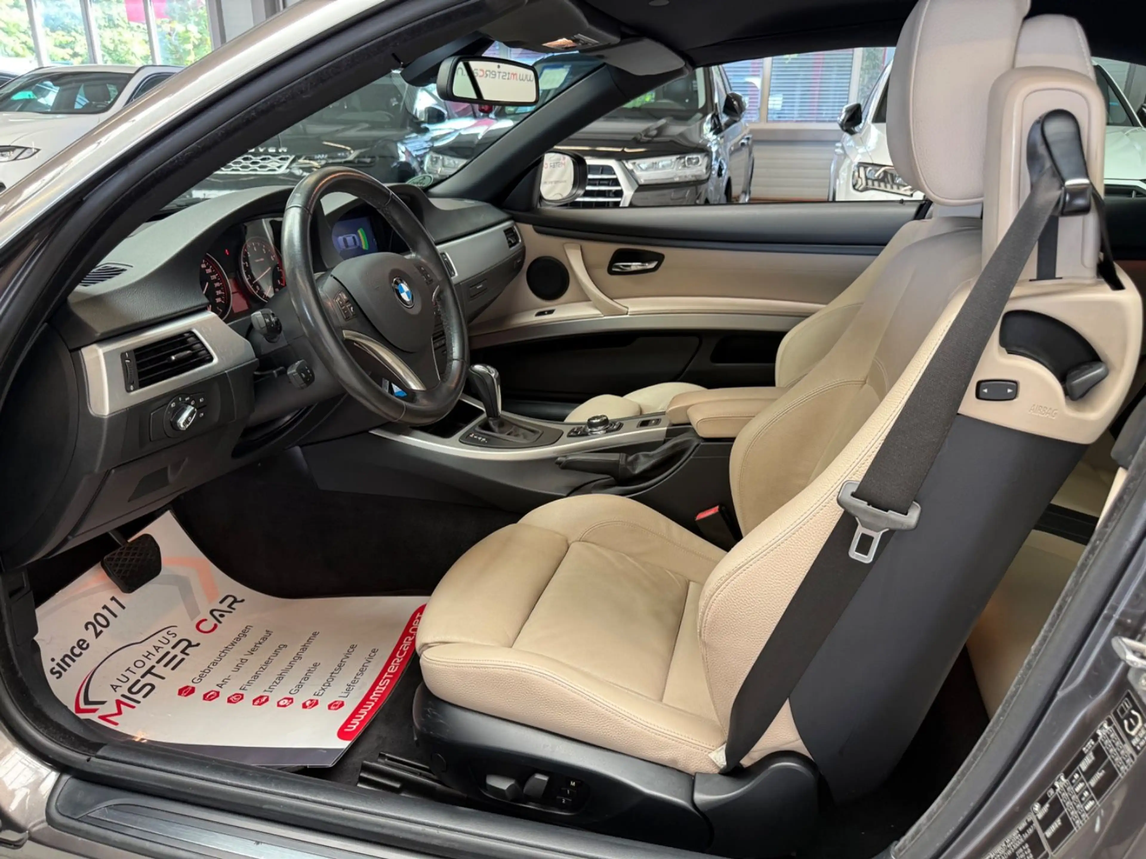 BMW 325 i Cabrio Aut NAVI/LEDER/XENON/PDC/SHZ/2.HAND — photo 11