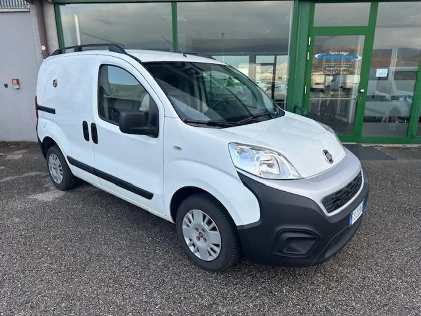 Fiat Fiorino 1.3 MJT 80CV Cargo SX Weiß - 1