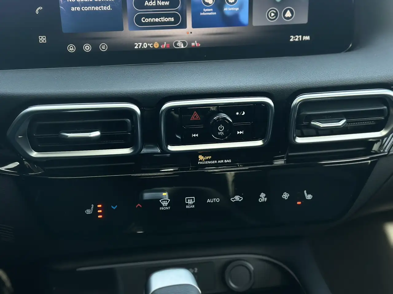 Nissan Sentra снимка Nissan Sentra