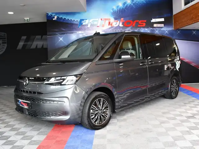 Volkswagen T7 Multivan T7 1.4 eHybrid 218 DSG Court Car Play Toit Pano Alcantara Front Lane Mode Fenêtre Latérales JA 17