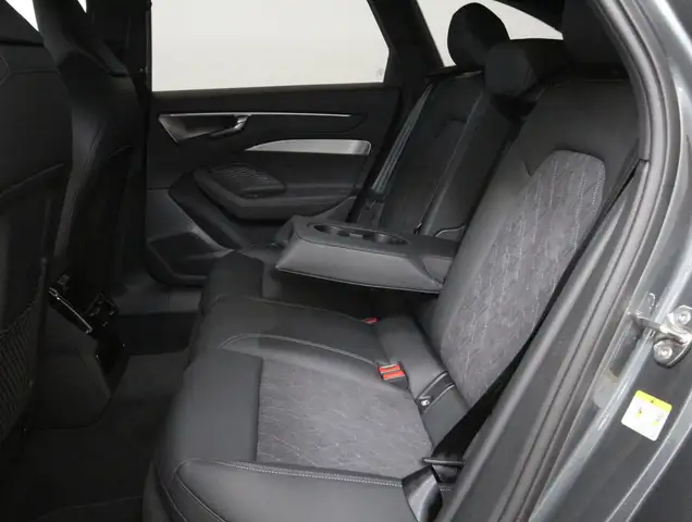 Audi A6 e-hybrid quattro 270 kW Ansicht 13