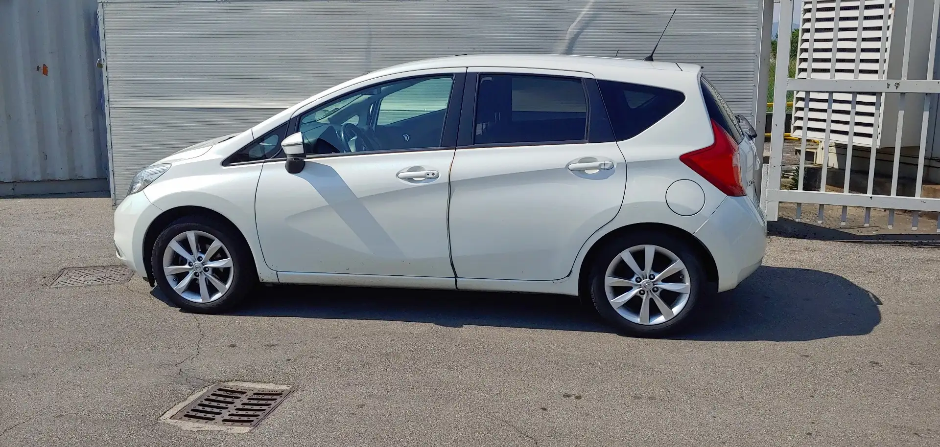 Nissan Note 1.5 dci Tekna 90cv Білий - 2