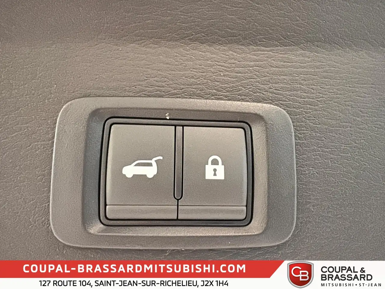 Mitsubishi Outlander снимка Mitsubishi Outlander